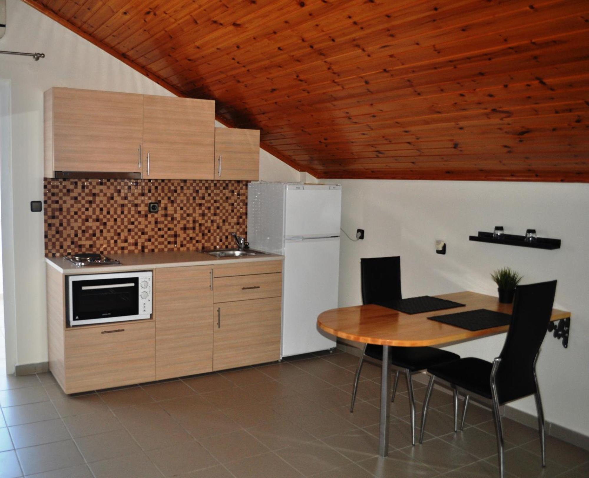 Mari-Christi Apartments Poros  Ngoại thất bức ảnh