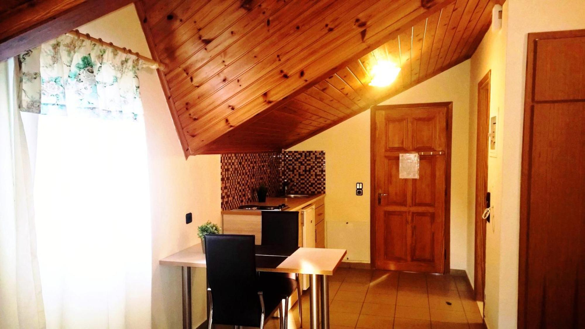 Mari-Christi Apartments Poros  Phòng bức ảnh