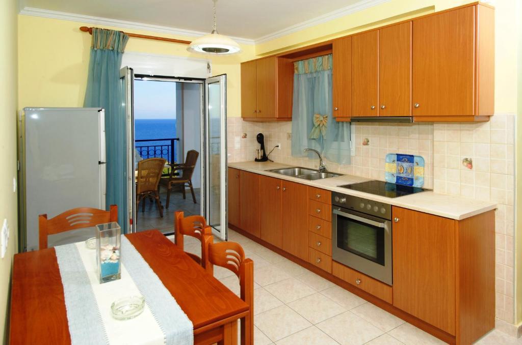 Mari-Christi Apartments Poros  Phòng bức ảnh