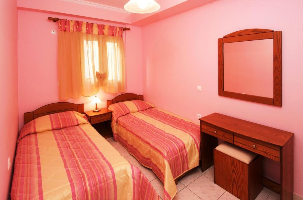 Mari-Christi Apartments Poros  Phòng bức ảnh