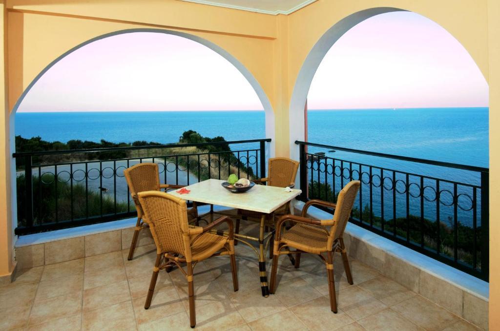 Mari-Christi Apartments Poros  Phòng bức ảnh