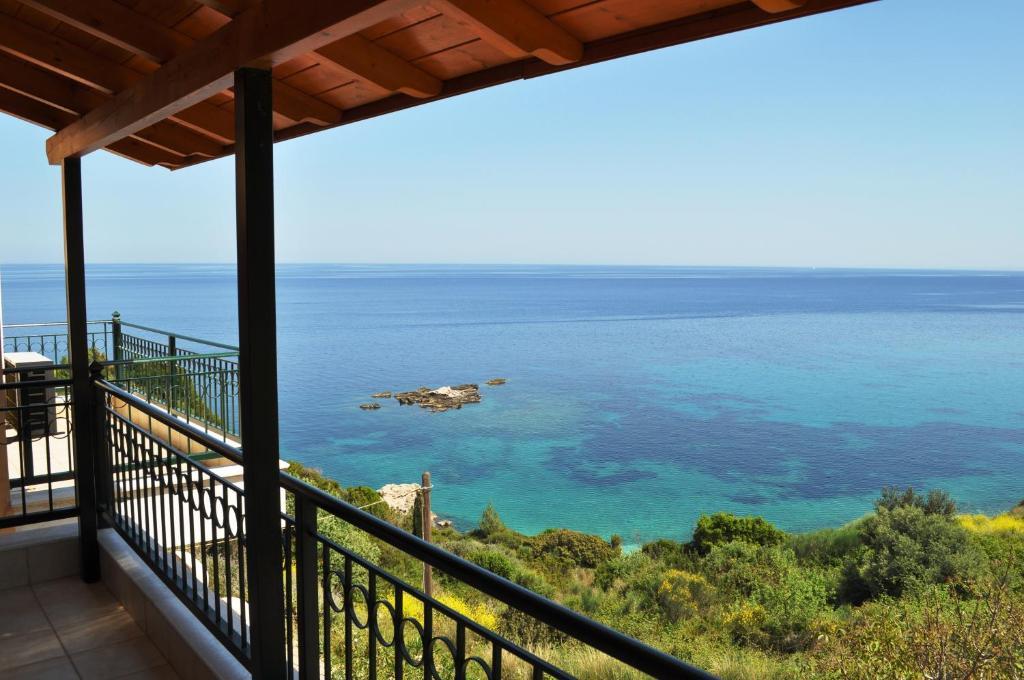 Mari-Christi Apartments Poros  Phòng bức ảnh